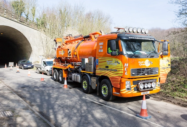 Hydro Cleansing - London Drainage Experts - Gully - Image 1