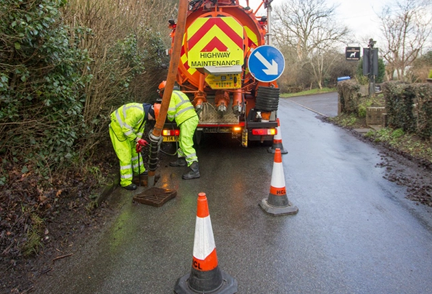 Hydro Cleansing - London Drainage Experts - Gully - Image 7